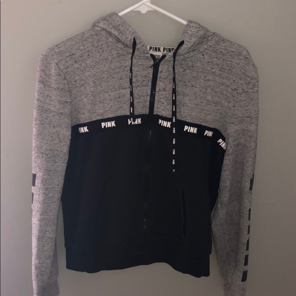 grey and black zip up hoodie